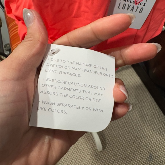 Confident Coral Sleeveless Top - Picture 4 of 7